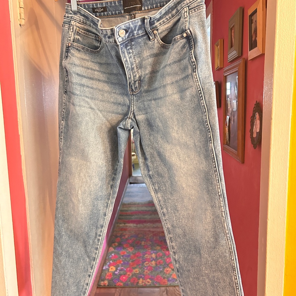 White House Black Market High-Rise Straight Jeans - size 12